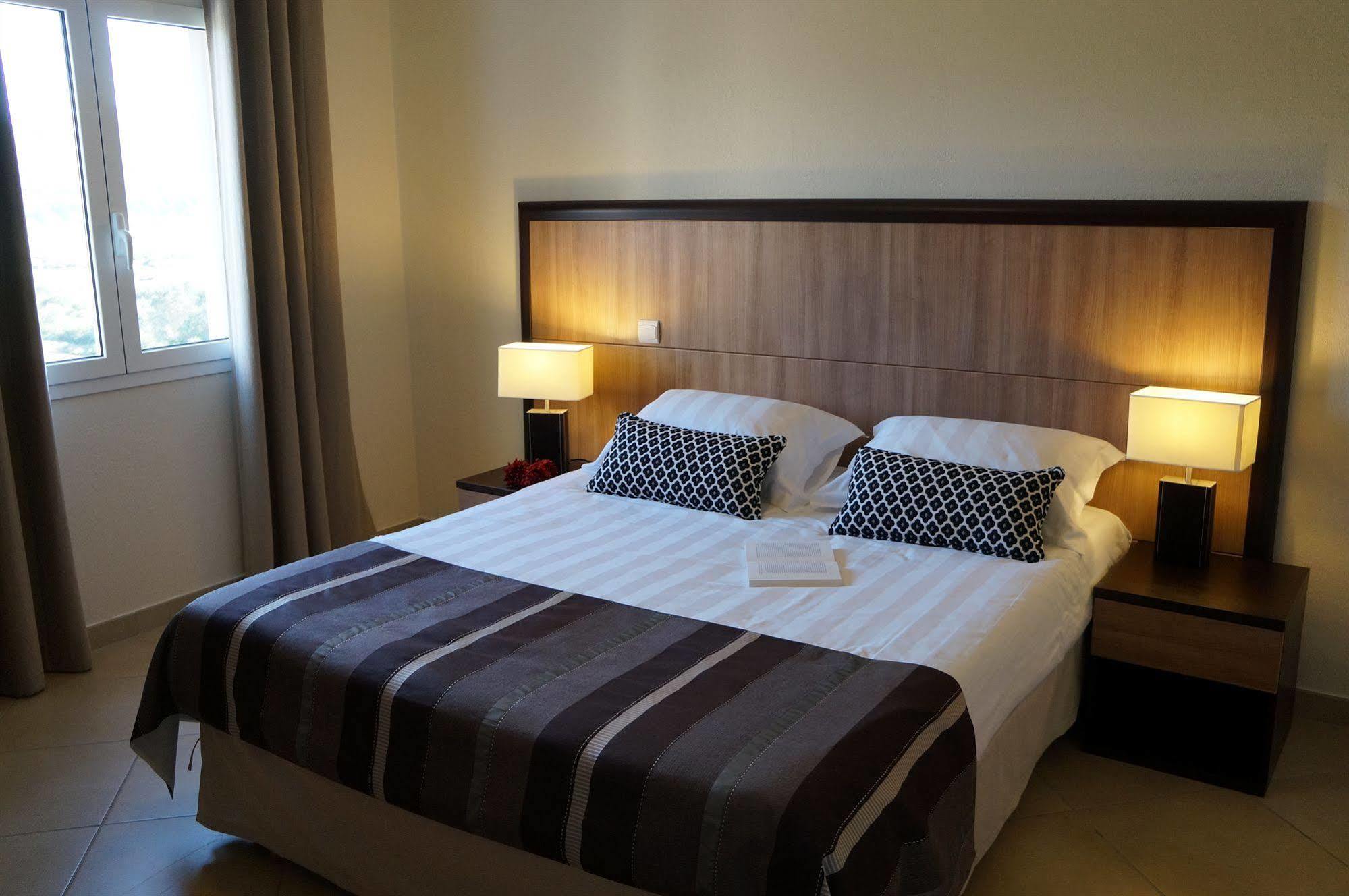 Residence Salina Bay ปอร์โต-เวคคีโอ ภายนอก รูปภาพ